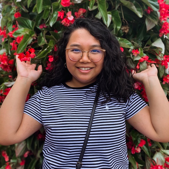 Meet your Posher, Monique - Picture 1 of 1